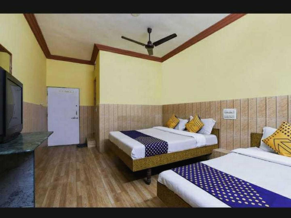 Oyo Hotel Apsara Guest House Ahmadábád Kültér fotó