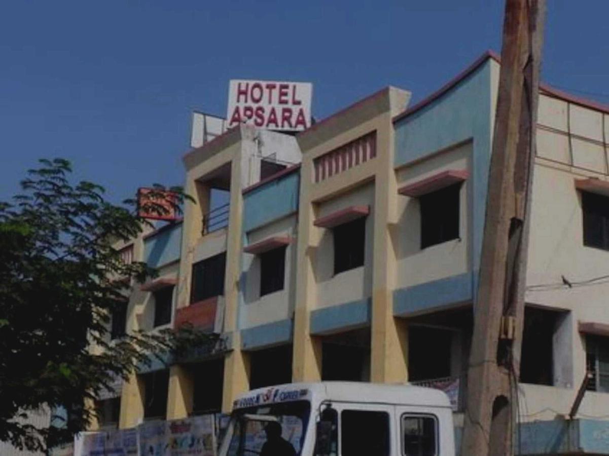 Oyo Hotel Apsara Guest House Ahmadábád Kültér fotó