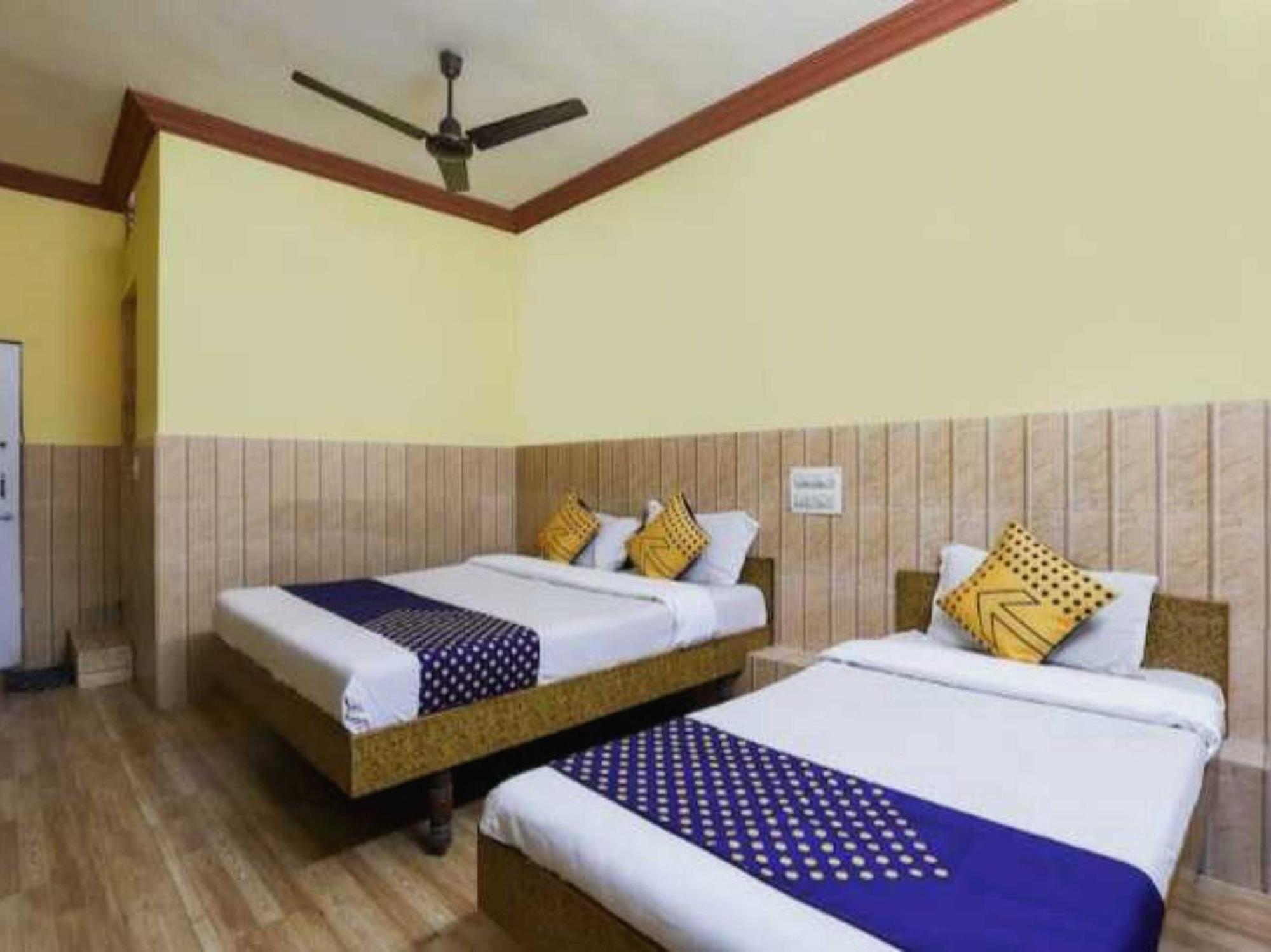 Oyo Hotel Apsara Guest House Ahmadábád Kültér fotó